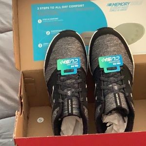 Womens NB Cush Sneakers